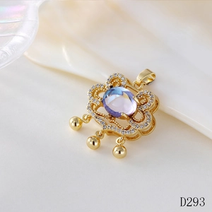 Luxurious gold Ruyi lock pendant with purple gemstone and crystals on white shell