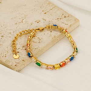 Bracelet tennis élégant en acier inoxydable doré avec zircons ovales multicolores