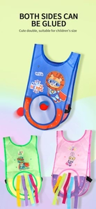Detail van het sportvest voor kinderen met cartoondieren en klittenband plakballen