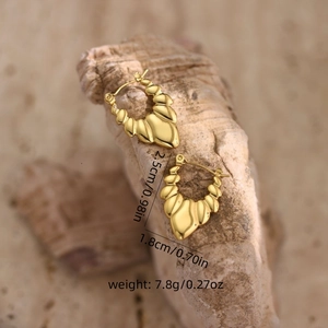 Chic 18K gold plated stainless steel textured hoop earrings with dimensions and weight