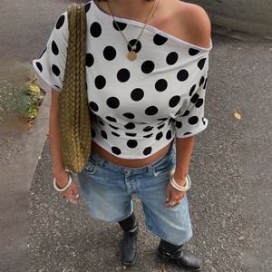 Women's elegant one shoulder polka dot top with slim fit short sleeves for casual summer