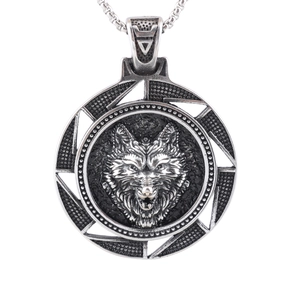 Retro viking wolf head embossed pendant necklace with blackened finish for men