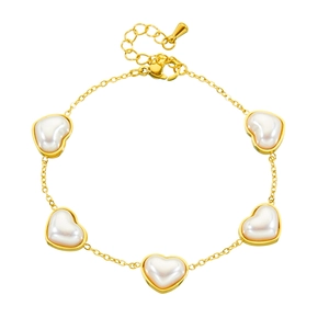 Bracelet chaîne élégant plaqué or avec cinq perles en forme de cœur et fermoir homard