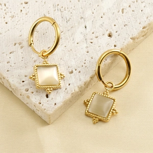 Vintage 18K gold-plated square cat eye stone earrings with decorative beaded edges