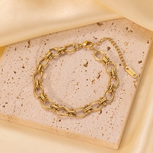 Edelstahlarmband mit 18K Goldbeschichtung, Ovalgliedern und Doppelperlendetails