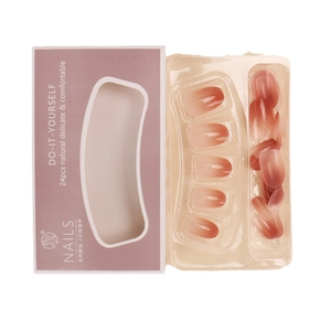 Short ombre press-on nails set with 24 pieces in gradient red and pink tones