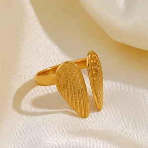 Vintage Angel Wing Open Ring For Women 18K Gold Plated Stainless Steel Feather Textured Adjustable Jewelry Accessory