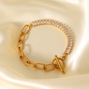 Armband mit Gold-OT-Verschluss, Kreuzketten-Gliedern und rechteckigem Zirkonia-Stein