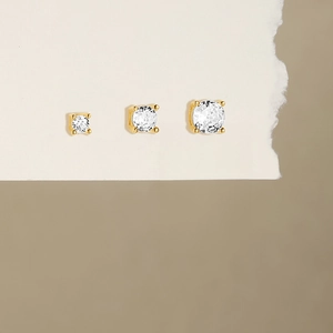 Three sizes of 925 silver gold-plated four-claw round zircon stud earrings set
