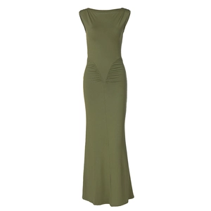 Elegantes olivgrünes ärmelloses Maxikleid mit schmaler Passform und geraffter Taille
