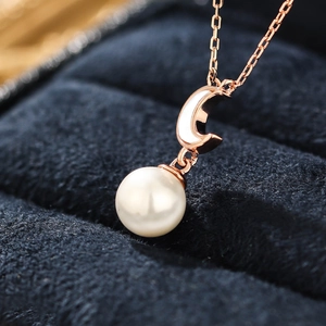 Elegant 925 silver moon and freshwater pearl necklace in rose gold finish for women