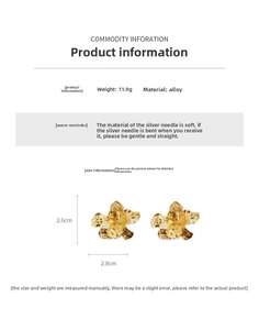 Detailed size specifications for gold floral stud earrings in polished alloy and silver needles
