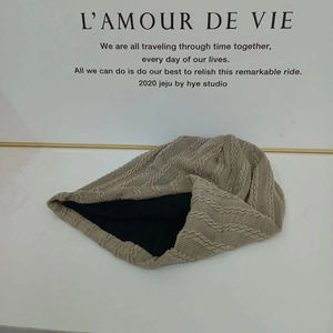 Thick cable knit slouchy beanie in khaki and black, warm winter skull cap for men and women