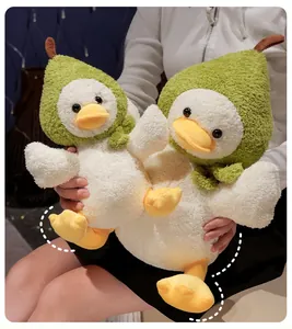 Ensemble peluche canard poire comprenant un grand et un petit jouet avec capuche verte