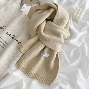 Écharpe d'hiver en grosse maille beige pour couples avec étiquette de marque tissée