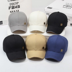 Classic cotton baseball cap set in six colors with square gold metal emblem and gift box