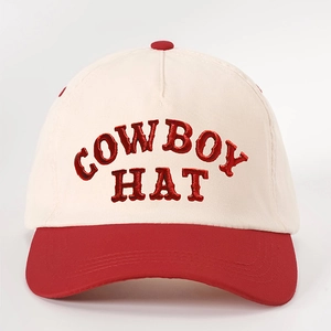 Adjustable two-tone baseball cap with COWBOY HAT embroidery in beige and red