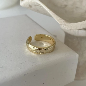 Minimalist 925 sterling silver open ring with gold irregular texture and wave design