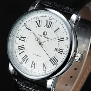 Detail einer Automatik-Herrenuhr mit weißem Sonnenschliff-Zifferblatt und Datumsanzeige