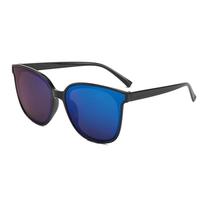 Fashionable oversized butterfly sunglasses with black frame and purple mirrored lenses
