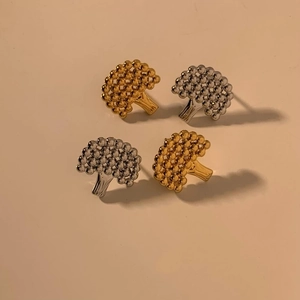 Chic stainless steel broccoli-shaped stud earrings in polished gold and silver finishes