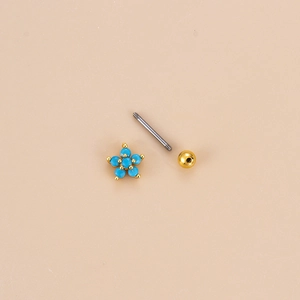 Clou d'oreille en acier inoxydable avec fleur en pierre bleue et fermoir à vis sécurisé