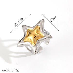 Detail of two-tone star ring showing dimensions 29.5mm height and 7g weight specifications