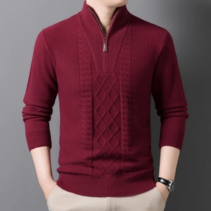 Herren Strickpullover in Burgund mit halbem Reißverschluss und Zopfmuster