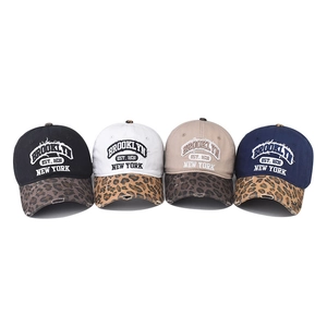 Casquettes Brooklyn vintage avec visière léopard et broderie 3D de style délavé