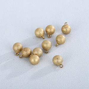 Perline tonde in acciaio inossidabile placcate oro 18K satinato