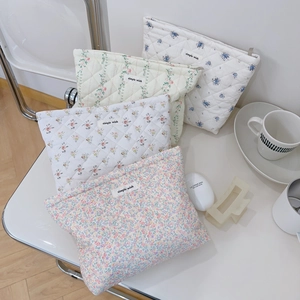 Floral Quilted Makeup Bag Cotton Canvas Zipper Closure Portable Toiletry Storage Pouch Travel Handbag For Women