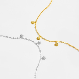 Elegant S925 sterling silver flower bracelet with sparkling zircons in gold and silver finish