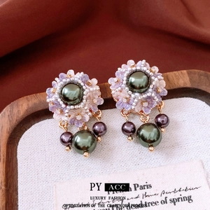 Vintage French Floral Artificial Pearl Drop Earrings With Silver Earring Post Alloy Resin Elegant Jewelry For Women