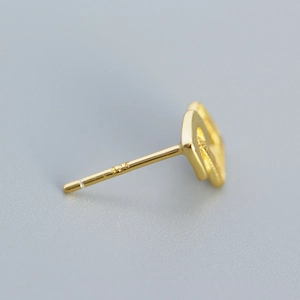 Minimalist S925 sterling silver geometric square earrings with high-polished gold finish