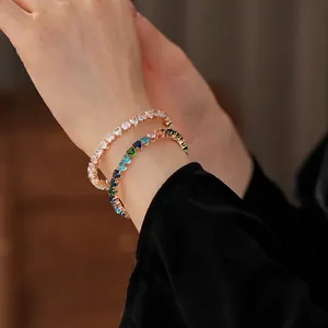 Luxurious gold heart zircon bracelet with sparkling colorful stones for elegant women
