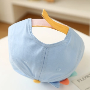 Detail of adjustable Velcro strap and breathable cotton fabric on kids baseball cap