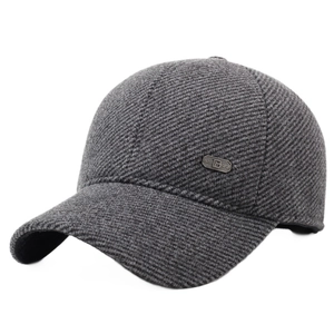 Winter thermal baseball cap in dark grey knit with fleece lining and side metal detail