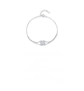 Detail of S925 sterling silver double-layer bracelet featuring a clover zirconia pendant
