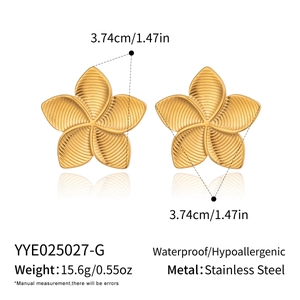 Macro view of 18K gold plated stainless steel plumeria earrings with size and weight details
