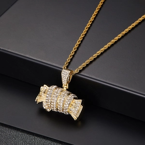 Collier hip hop avec pendentif rouleau de dollars serti de strass et chaîne dorée