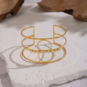 Hohl geometrischer Armreif aus 18K vergoldetem Edelstahl mit Zirkonia-Kristallen