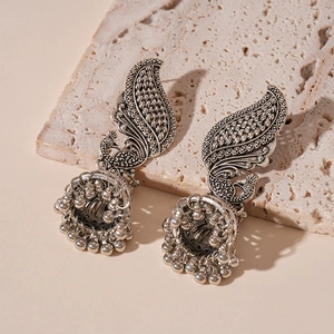 Boucles d'oreilles paon ethniques en argent rétro avec glands cloches et reliefs
