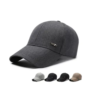 Men Baseball Cap Polyester Adjustable Sunshade Curved Brim Casual Hat With Metal Label Decor