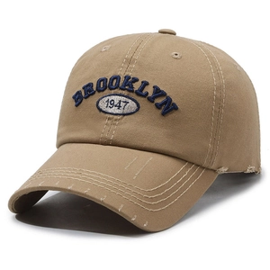 Cappellino vintage in cotone kaki con ricamo Brooklyn blu e dettagli invecchiati
