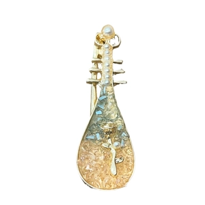 Pince à cheveux vintage style pipa avec rose dorée, perles et pierres colorées incrustées