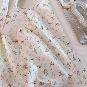 Bolso tote de algodón crema con estampado floral de rosas rosas y accesorios zen
