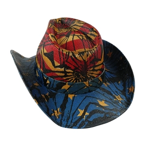Retro Western Panama Cowboyhut mit festlichen Feuerwerksmustern und Sternen für den Sommerurlaub
