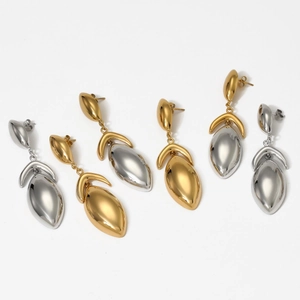 Minimalist geometric teardrop earrings in gold and silver finish with mirror polish