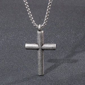 Classica collana con croce in acciaio inossidabile argento e catena a scatola
