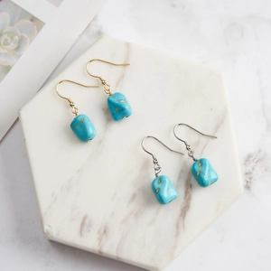 Elegant vintage S925 sterling silver turquoise drop earrings in gold and silver finish